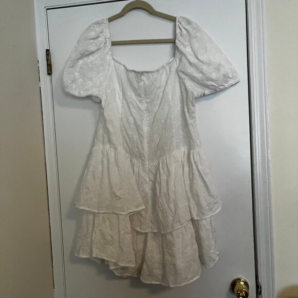 Shein Curve Size 4xl White Flowy Dress w/ Puff Sleeves - Picture 2 of 5